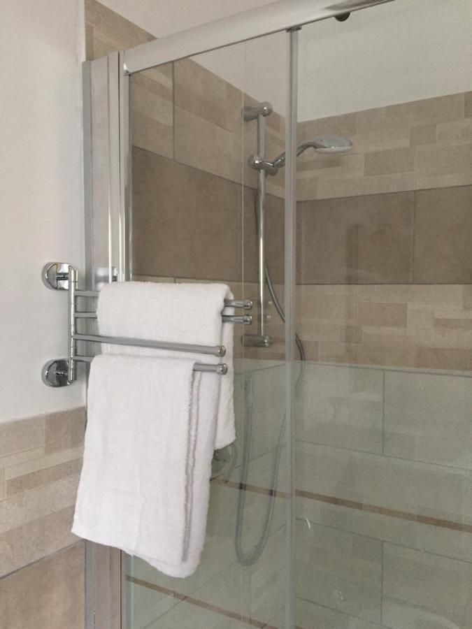 Domus Alice Apartment Монсерато Екстериор снимка