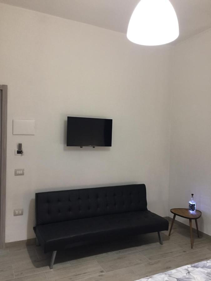 Domus Alice Apartment Монсерато Екстериор снимка